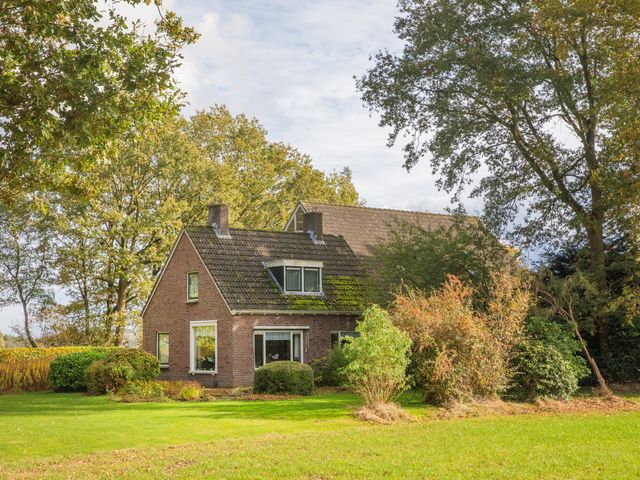 Witte Menweg 3, Geesbrug