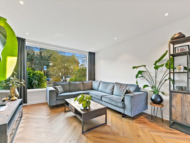 Plantage 27, Maasland