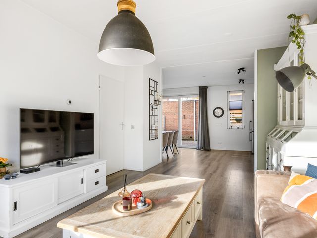 Kerkstraat 23, Pingjum