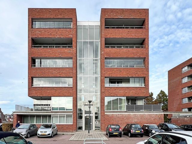 Van Naeldwijcklaan 59, Capelle Aan Den IJssel