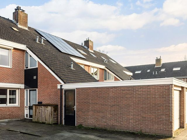 Esdoornhof 16, Kampen