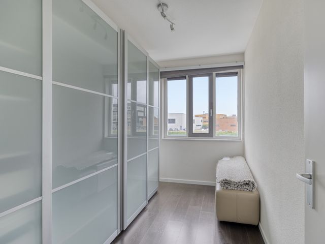 Fluitschiplaan 255, Den Haag