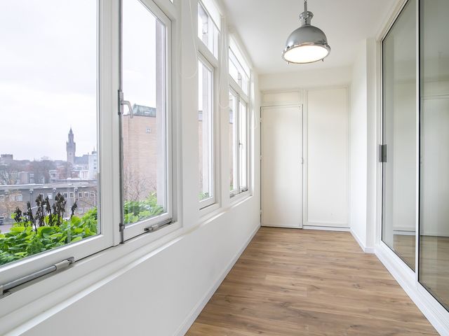 Burgemeester De Monchyplein 132, Den Haag