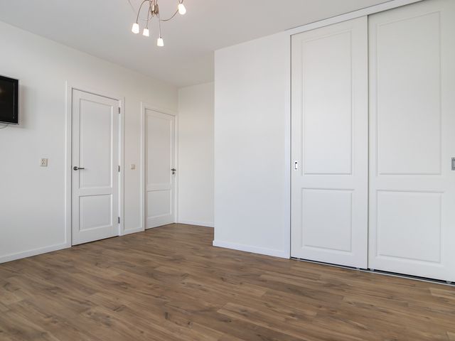 Burgemeester De Monchyplein 132, Den Haag