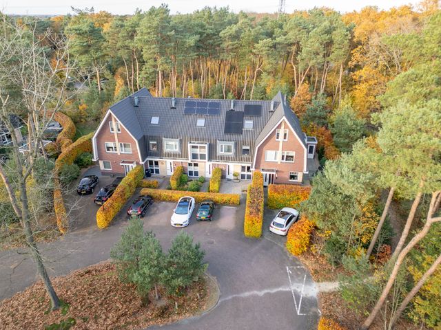 Arianehof 34, Ermelo