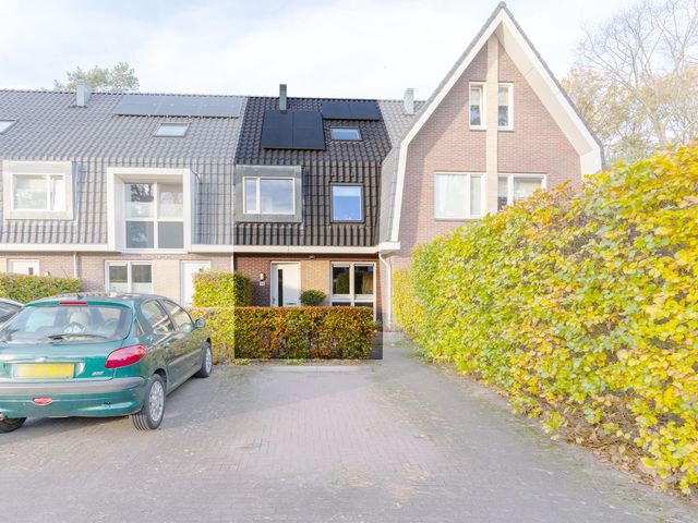 Arianehof 34, Ermelo
