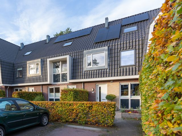 Arianehof 34, Ermelo