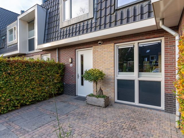 Arianehof 34, Ermelo