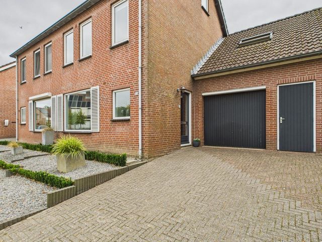 Klaprooslaan 71, Terneuzen