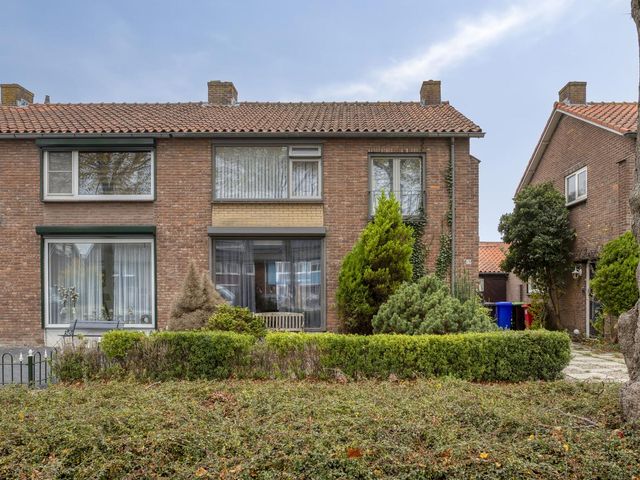 Koninginnelaan 13, Terneuzen