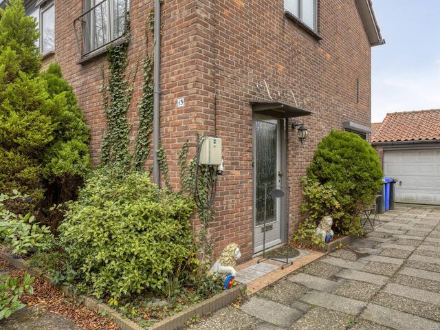 Koninginnelaan 13, Terneuzen