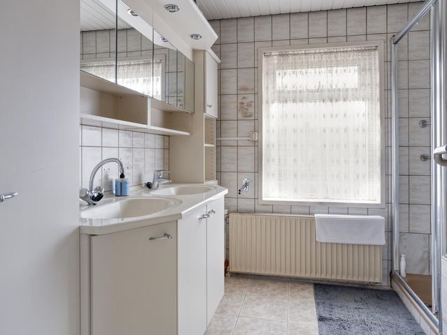 Koninginnelaan 13, Terneuzen