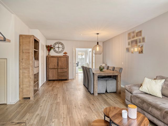 De Aalsvoorten 28, Haps