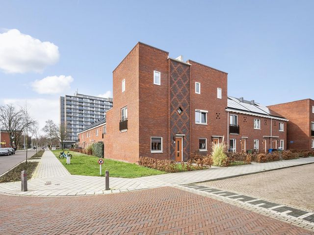 Regelandisstraat 1, Zwolle