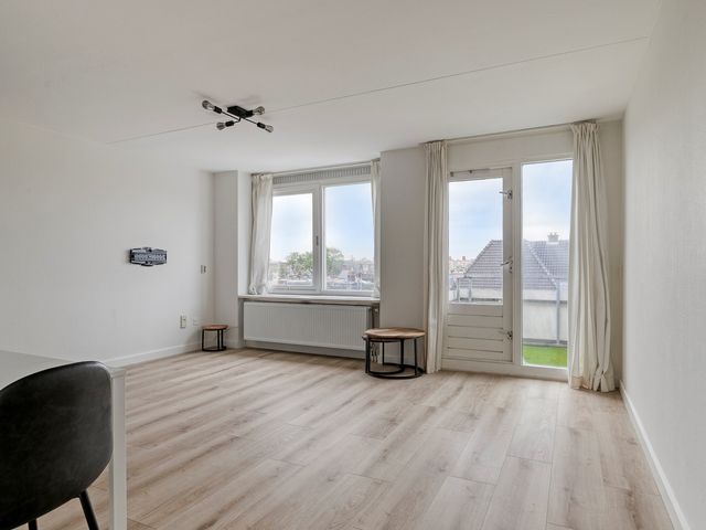 Valkenbosplein 19R, Den Haag