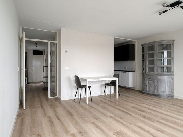 Valkenbosplein 19R, Den Haag