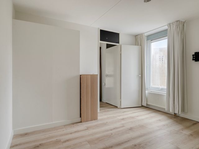 Valkenbosplein 19R, Den Haag