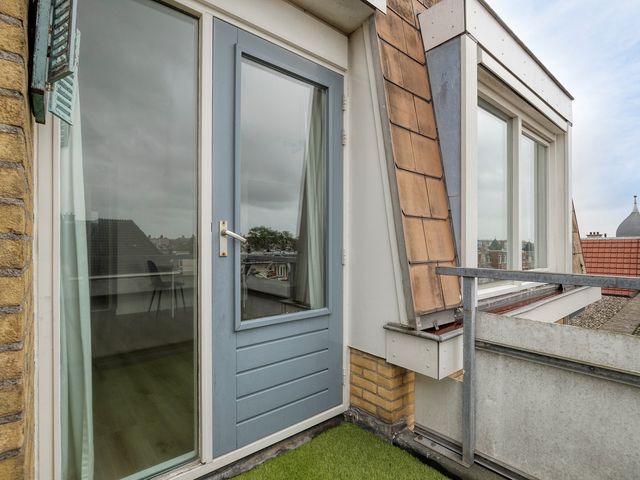 Valkenbosplein 19R, Den Haag