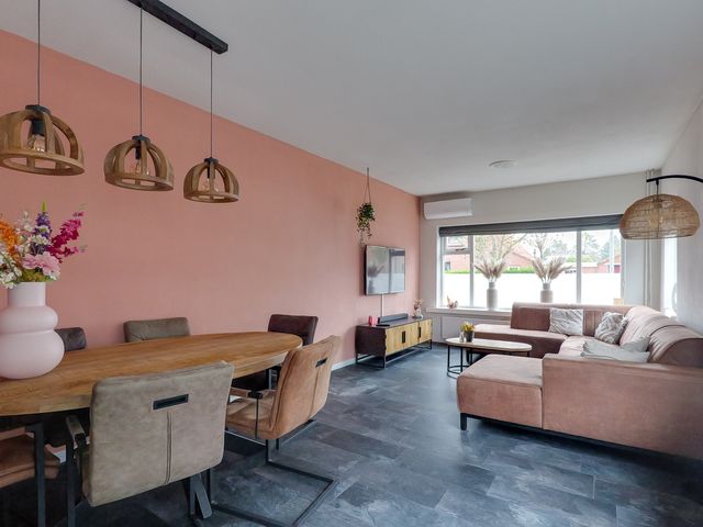 Sportterreinstraat 12, Hoogezand