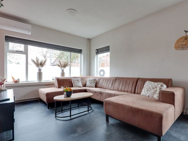 Sportterreinstraat 12, Hoogezand