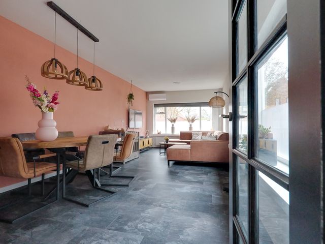 Sportterreinstraat 12, Hoogezand