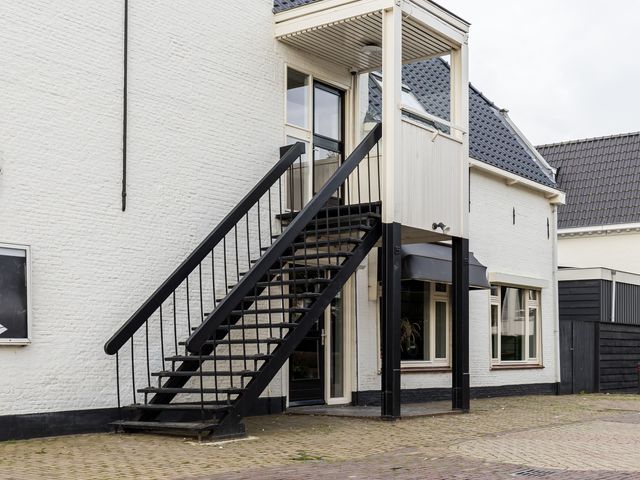 Kerkstraat 14, Klaaswaal
