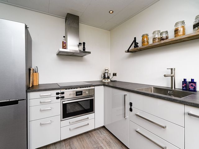 Troelstrastraat 40, Alblasserdam