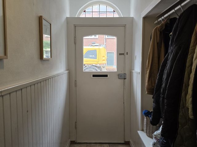 Van Meterenstraat 24, Tilburg