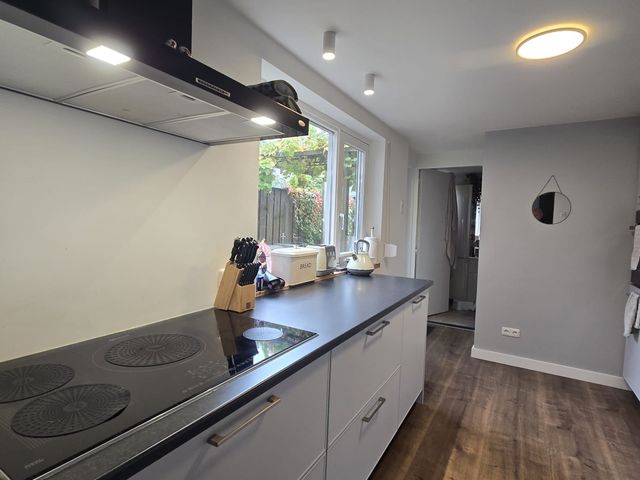 Van Meterenstraat 24, Tilburg