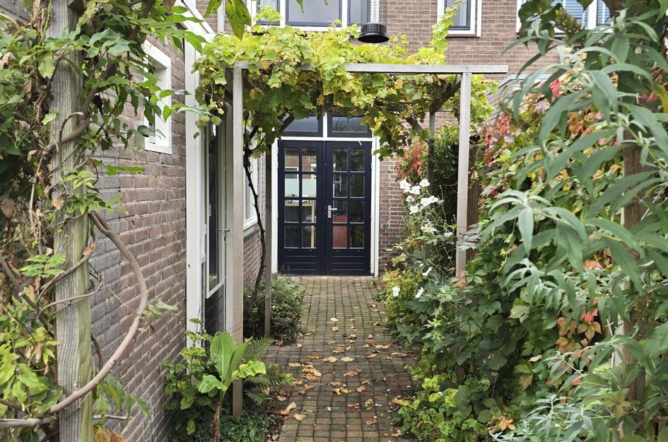 Van Meterenstraat 24