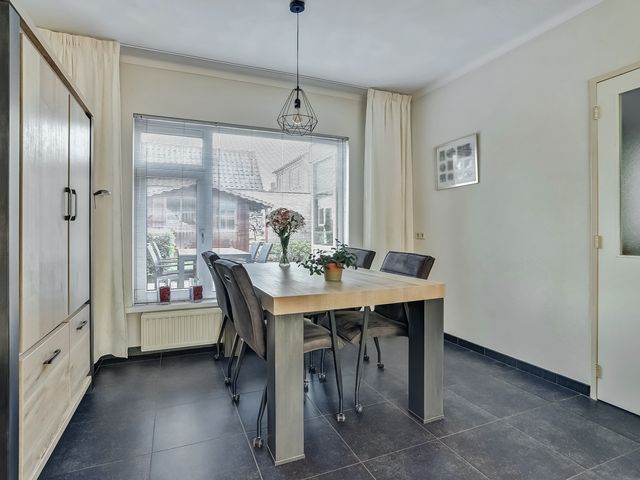 Pater Helmerplein 20, Moergestel