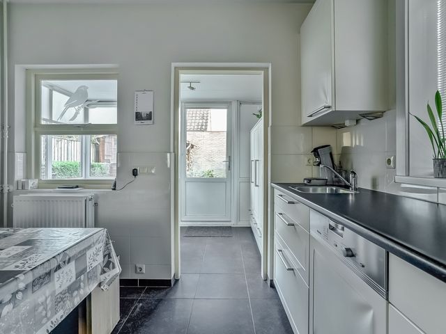 Pater Helmerplein 20, Moergestel