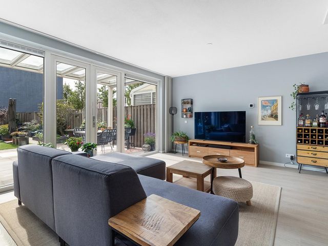 Carol Vogesgracht 11, Almere