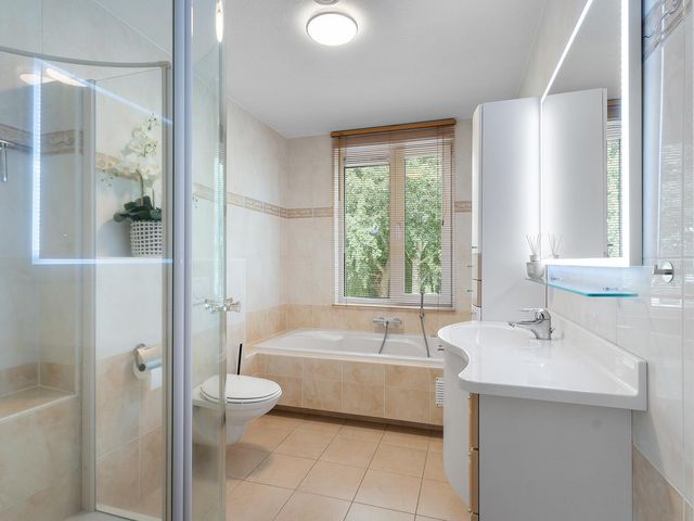 Carol Vogesgracht 11, Almere