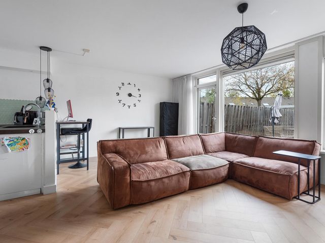 Vivaldipad 52, Almere