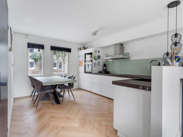 Vivaldipad 52, Almere