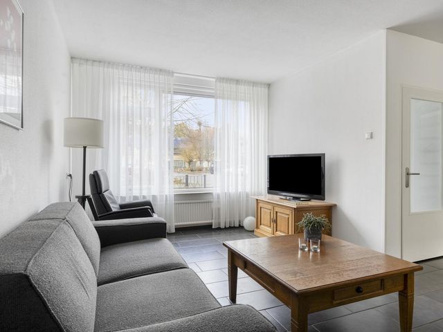 Azaleahof 16, Waalwijk