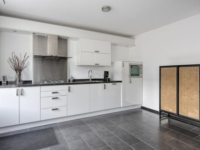 Azaleahof 16, Waalwijk