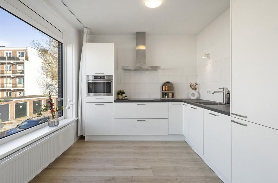 J.H. Leopoldstraat 11I