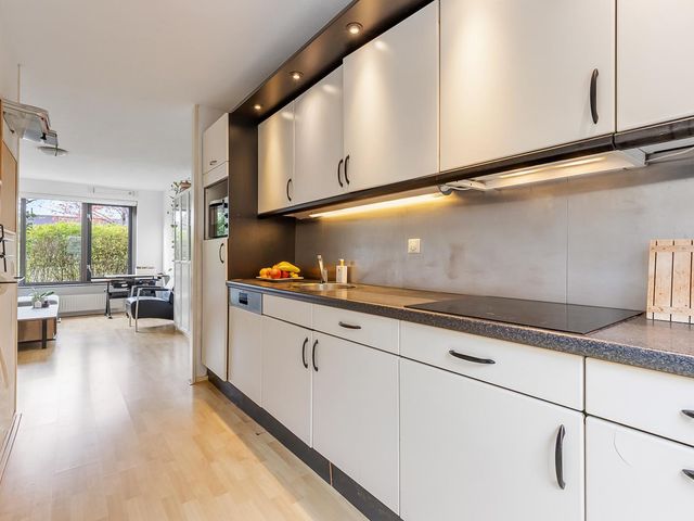 Januaristraat 76, Almere