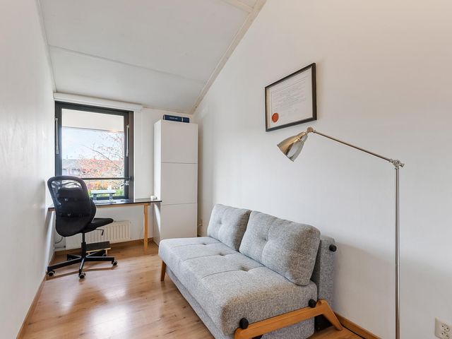 Januaristraat 76, Almere