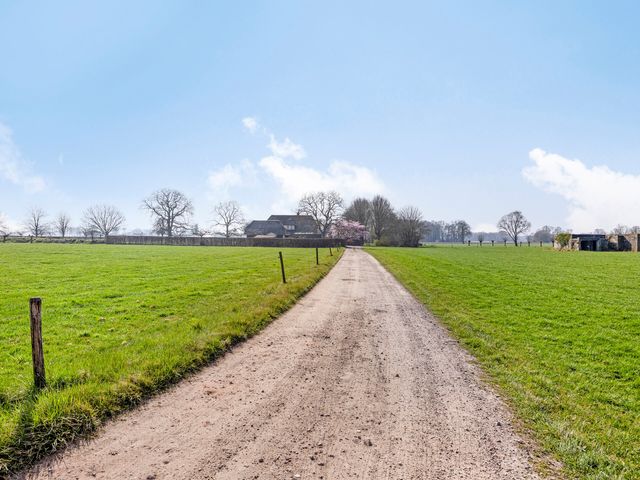 Voorsterweg 155, Tonden