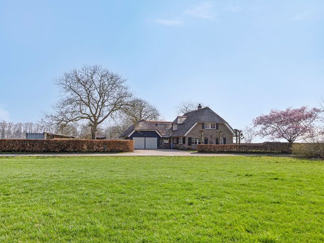 Voorsterweg 155, Tonden