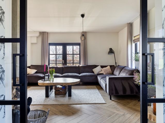 Voorsterweg 155, Tonden