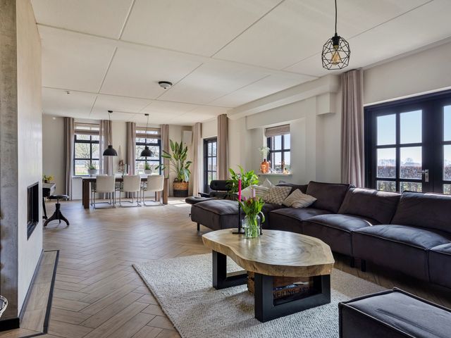 Voorsterweg 155, Tonden