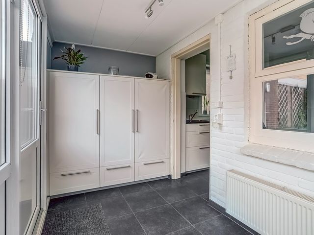 Pater Helmerplein 20, Moergestel