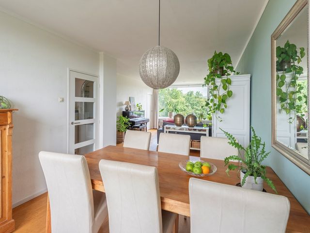 Leeuweriklaan 97, Bussum