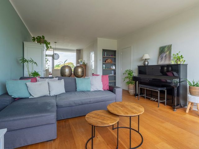 Leeuweriklaan 97, Bussum