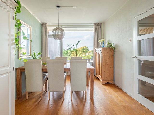 Leeuweriklaan 97, Bussum