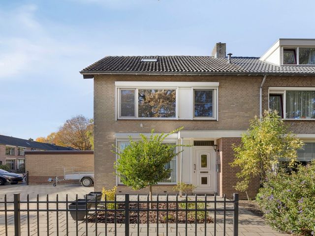 Noordenbos 27, Geertruidenberg